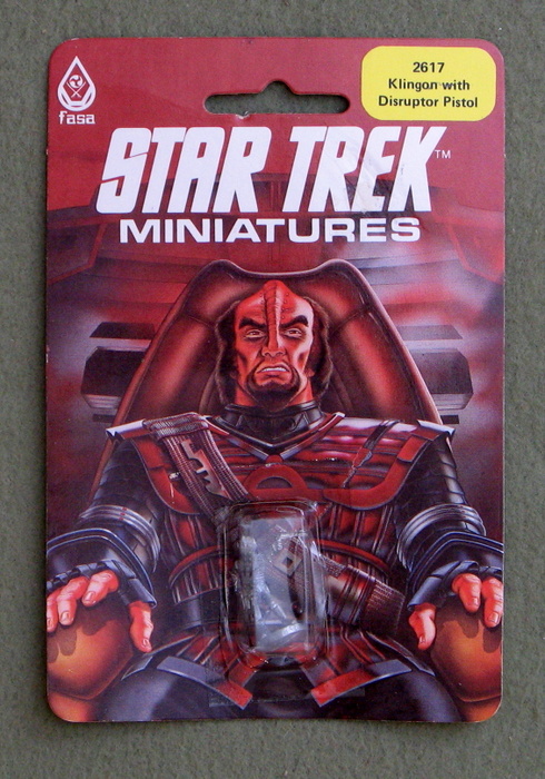 Image for Klingon with Disruptor Pistol: Metal Miniature (Star Trek Miniatures)